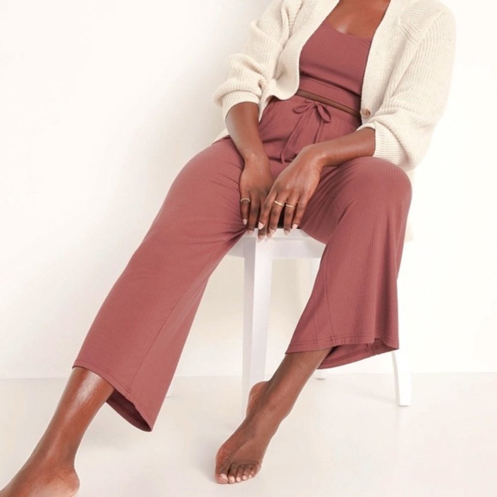 [SOLD] Simons Dusty Pink Ribbed Jersey Wide Leg Cropped Lounge Pants